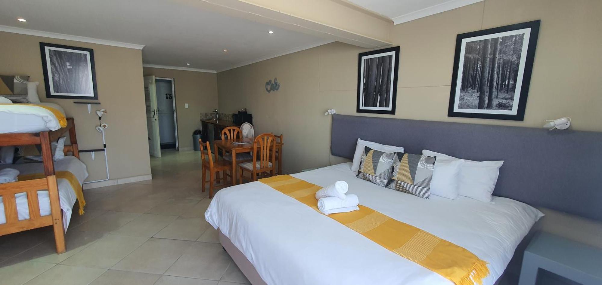 Point Village Hotel And Self Catering Mossel Bay Exterior photo