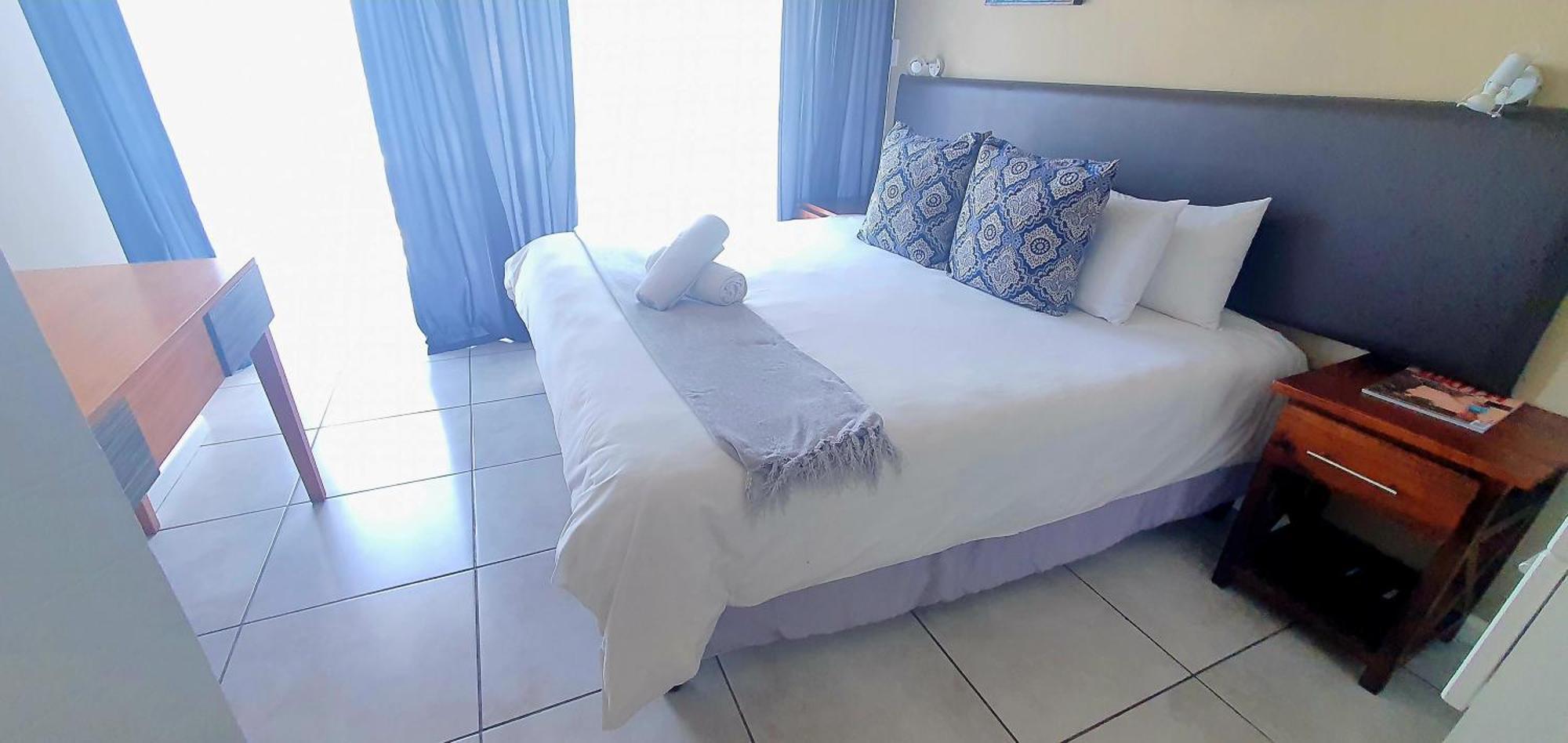 Point Village Hotel And Self Catering Mossel Bay Exterior photo
